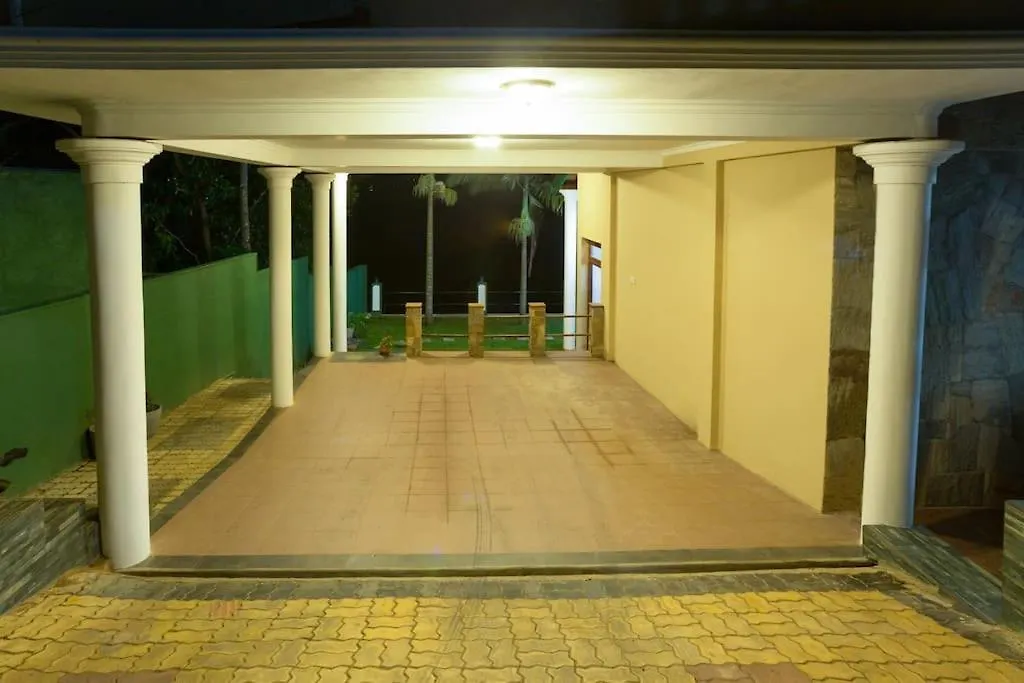 Riverview Glass Room Sirimalwatta Homestay