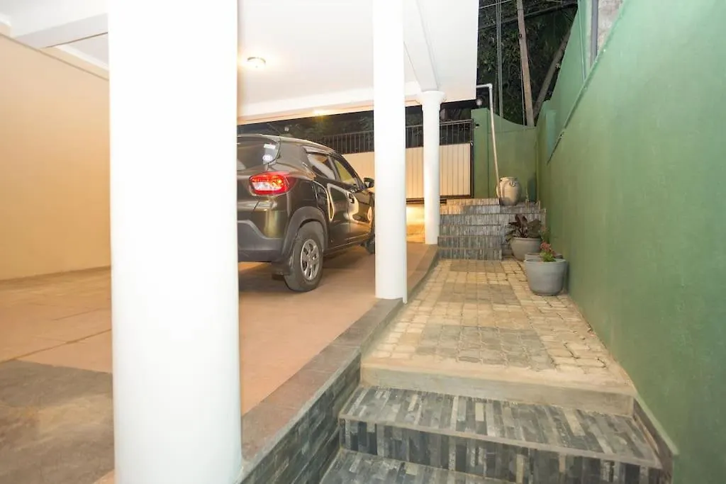 Riverview Glass Room Sirimalwatta