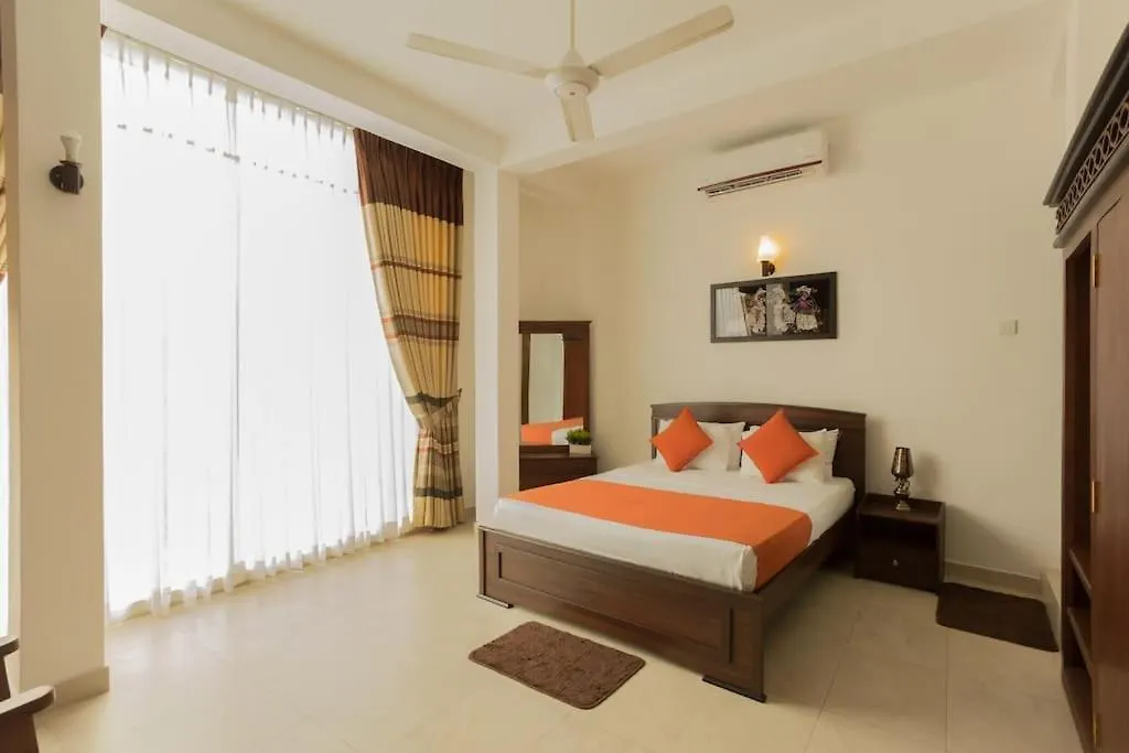 Riverview Glass Room Sirimalwatta Homestay