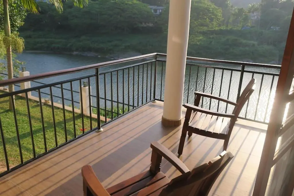 Riverview Glass Room Sirimalwatta Homestay