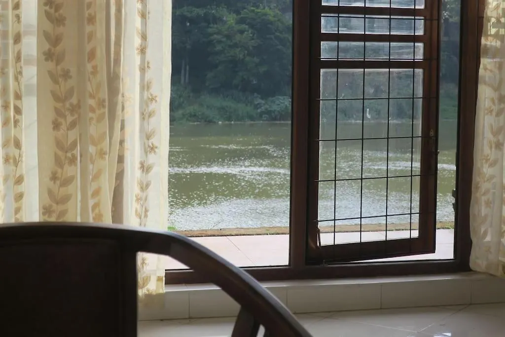Homestay Riverview Glass Room Sirimalwatta Sri Lanka